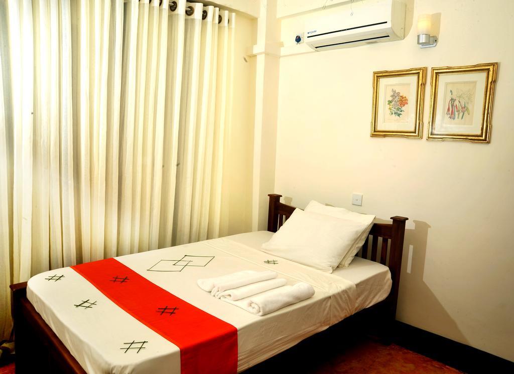 Prestige Court Residencies Hotel Dehiwala-Mount Lavinia Bagian luar foto