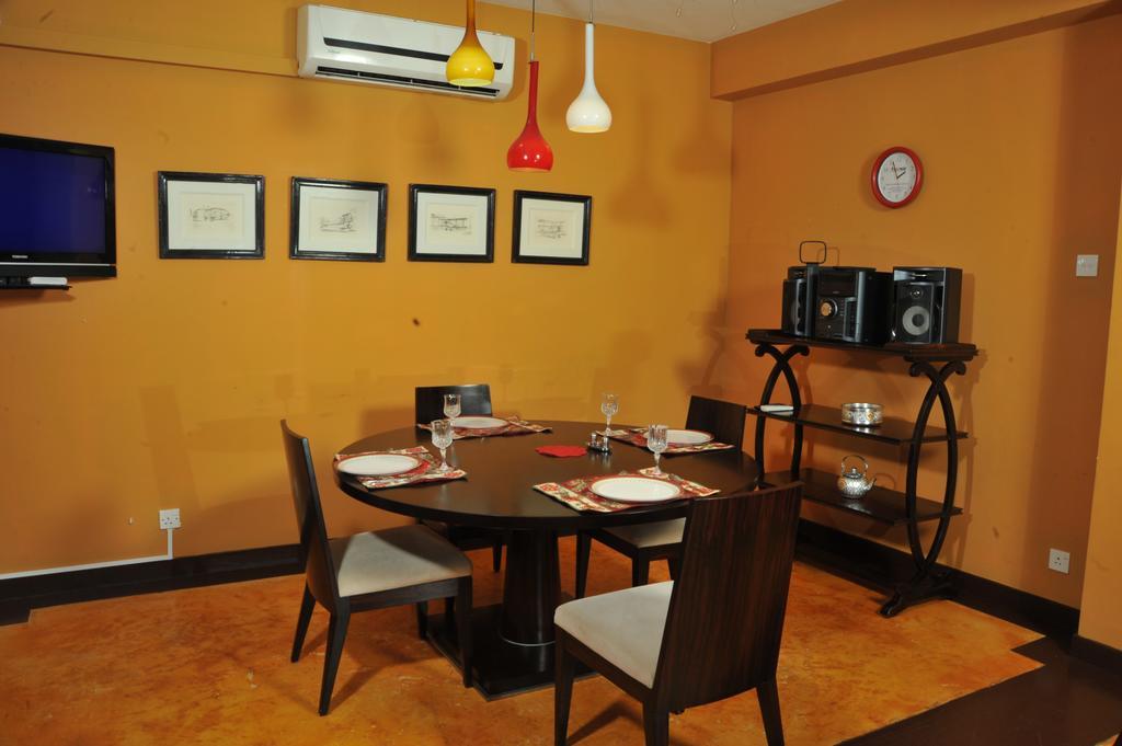 Prestige Court Residencies Hotel Dehiwala-Mount Lavinia Bagian luar foto