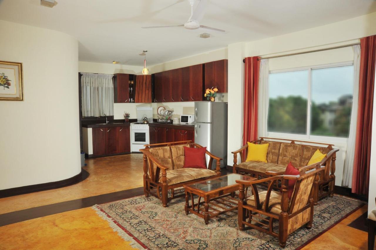 Prestige Court Residencies Hotel Dehiwala-Mount Lavinia Bagian luar foto