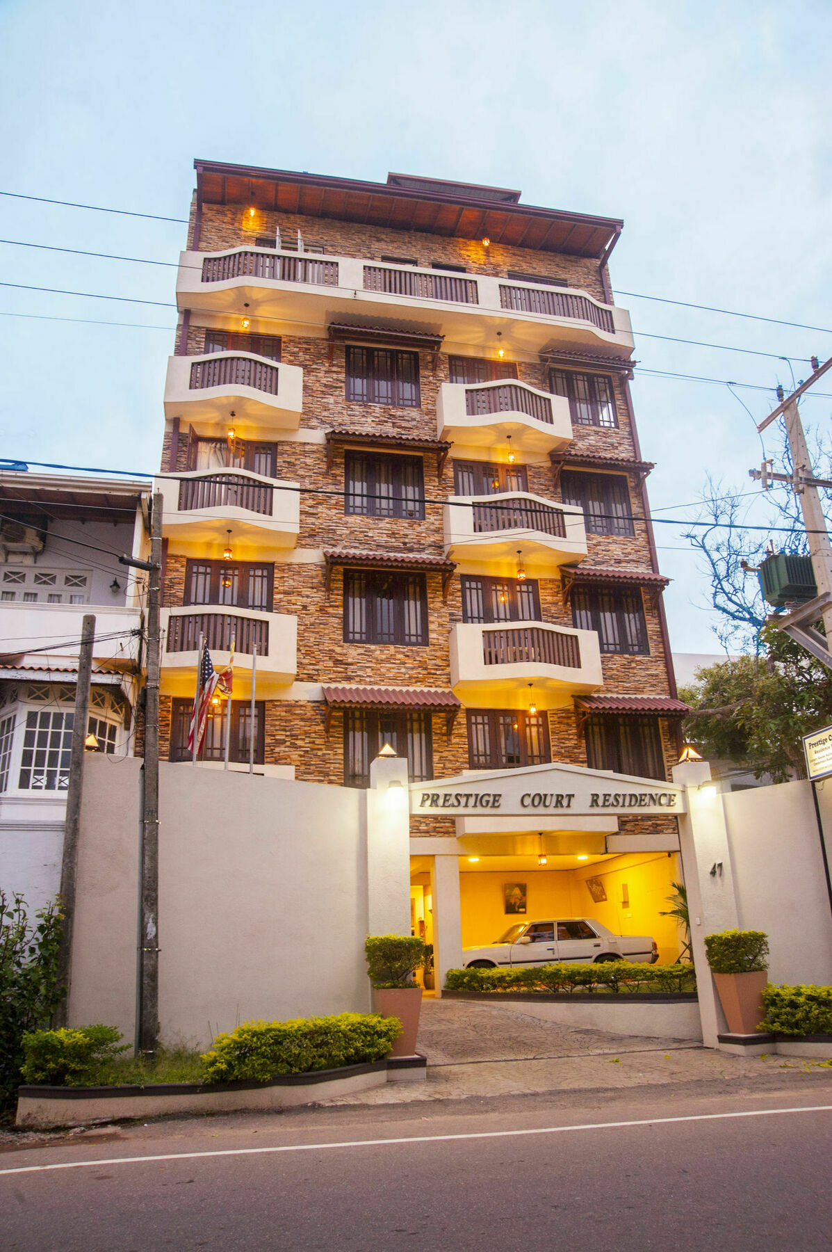 Prestige Court Residencies Hotel Dehiwala-Mount Lavinia Bagian luar foto